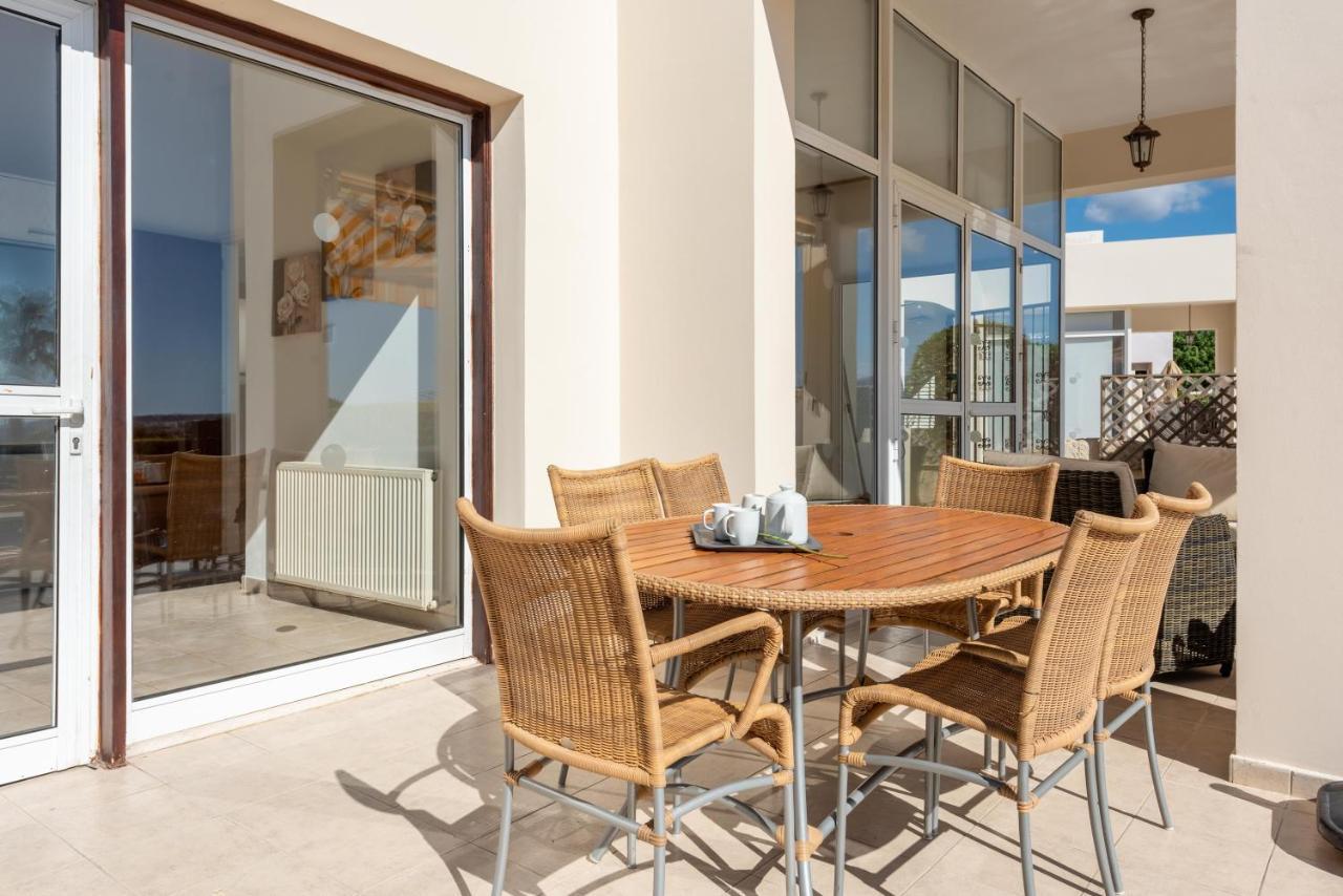 Villa Savoya Sunrise By Ezoria Villas Coral Bay Exteriér fotografie